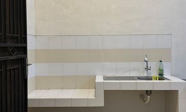 Rumah 10 Mnt ke Paradise Walk Serpong Siap Huni Dibantu KPR J-33337