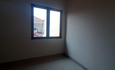 Rumah LB 133 Hadap Selatan 15 Mnt ke ITC BSD City Siap KPR J-36356