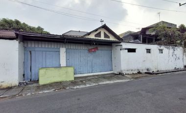 Rumah Strategis 383m² Dekat Pasar Jongke Surakarta