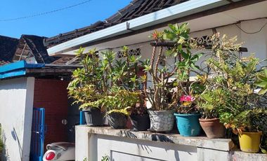 Rumah kampung akses speda motor