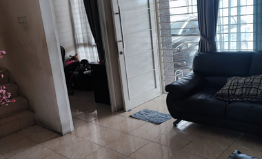 Disewakan rumah full furnish di green court cengkareng