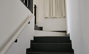 Disewakan rumah full furnish di green court cengkareng