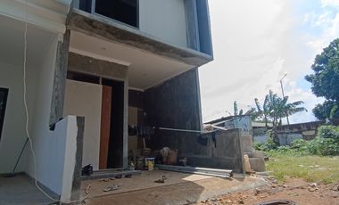 Rumah Minimalis Murah Free Biaya Unit Ready dekat Toll Pasar Rebo