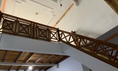 Rumah 3,5 are di Monjok dekat Polsek Selaparang