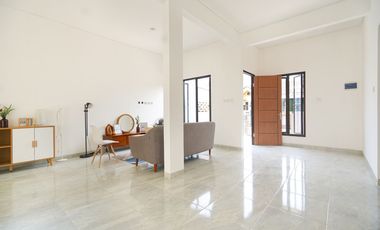 Rumah 5 Kamar Tidur Strategis 10 Mnt ke ITC BSD Siap KPR J-18765