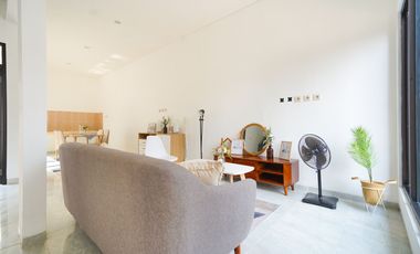 Rumah 5 Kamar Tidur Strategis 10 Mnt ke ITC BSD Siap KPR J-18765