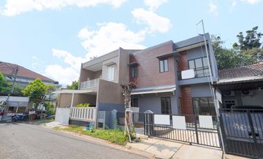 Rumah 5 Kamar Tidur Strategis 10 Mnt ke ITC BSD Siap KPR J-18765