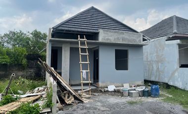 RUMAH MINIMALIS SIAP HUNI