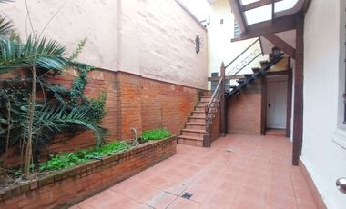 Comercio Oficina 6 Habitaciones 2 Baños Arriendo Providencia