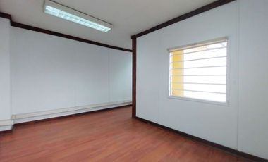 Comercio Oficina 6 Habitaciones 2 Baños Arriendo Providencia