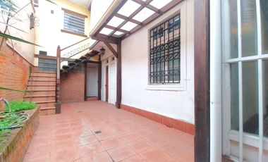 Comercio Oficina 6 Habitaciones 2 Baños Arriendo Providencia