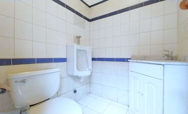 Comercio Oficina 6 Habitaciones 2 Baños Arriendo Providencia