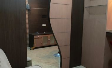 Disewakan Bulanan Casablanda East Residence tower BB lt 8 view kolam