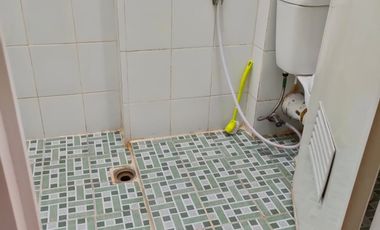 Disewakan Bulanan Casablanda East Residence tower BB lt 8 view kolam