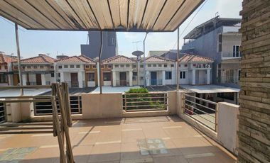 Dijual rumah city resort Cengkareng 6x15 sudah renovasi