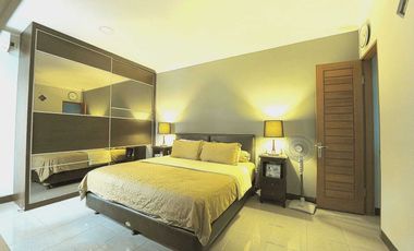 TURUN HARGA Dijual Luxury Villa 4 Lantai View Laut One Gate Sistem di Goa Gong,