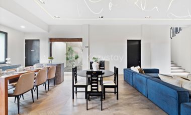 TURUN HARGA Dijual Luxury Villa 4 Lantai View Laut One Gate Sistem di Goa Gong,