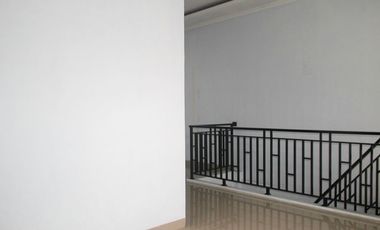 Rumah SHM 2 Lt Siap KPR 9 Mnt ke Mall Paradise Walk Serpong J-24430