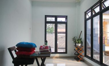 Rumah SHM 2 Lt Siap KPR 9 Mnt ke Mall Paradise Walk Serpong J-24430