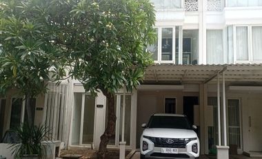 Rumah disewakan di Sukolilo, Surabaya