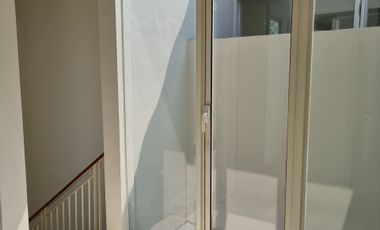 Dijual Rumah Cluster Adelaide, Grand Pakuwon. Bangunan Bagus 2 Lantai.