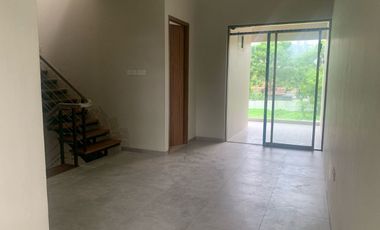 rumah baru siaphuni cigadung dekat dago