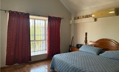 Casa en venta en Las Puentes con terreno excedente en San Nicolás