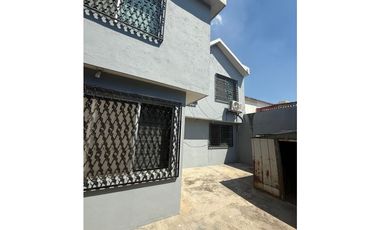 Casa en venta en Las Puentes con terreno excedente en San Nicolás