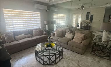 Casa en venta en Las Puentes con terreno excedente en San Nicolás