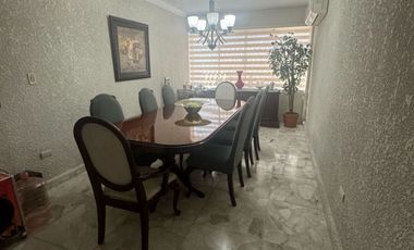 Casa en venta en Las Puentes con terreno excedente en San Nicolás