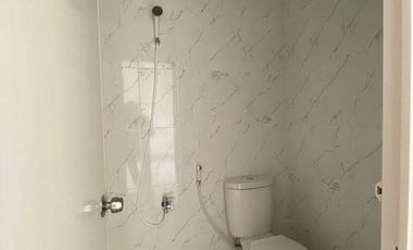 rumah 2 lantai selangkah menuju gerbang tol disc. 50 juta