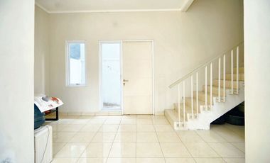 Rumah 2 Lantai Terawat 15 Menit ke Stasiun Rawa Buntu Bisa KPR J-18629