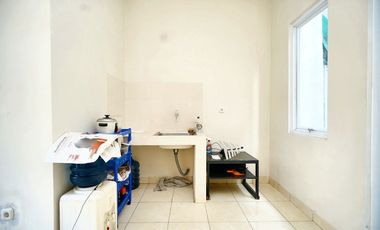 Rumah 2 Lantai Terawat 15 Menit ke Stasiun Rawa Buntu Bisa KPR J-18629