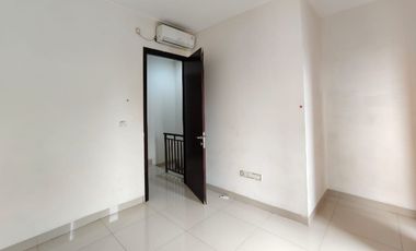 Disewakan Rumah Green Village Cipondoh Tangerang