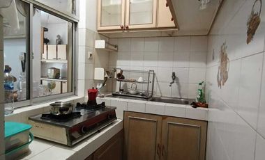 Dijual Rumah Hoek Depan Taman, Semi Furnish di Taman Kedoya
