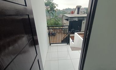 dijual rumah siap huni