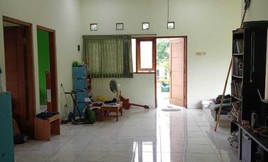 RUMAH 3 LANTAI MURAH STRATEGIS DI TEGALREJO DEKAT TUGU KOTA YOGYAKARTA