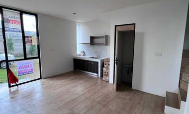 DISEWAKAN rumah 2 lantai di Cendana Icon Estate karawaci
