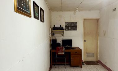 Rumah 2 Lantai Cocok Untuk Hunian Atau Ruang Usaha di Pusat Kota