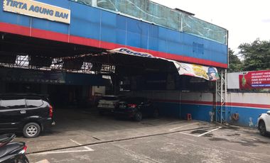 Ruang Usaha di Jalan Raya Pasar Minggu Jakarta Selatan