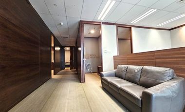 Traffic Tinggi, Disewa Office Space Equity Tower SCBD Interior 221m2