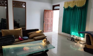 Rumah 3 lantai Cargo sari Ubung Denpasar Bali