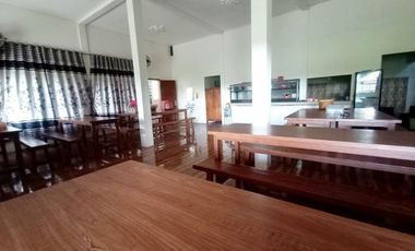 bekas rumah makan strategis pinggir jalan ramai