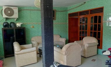 Nuansa Hijau! Dijual Rumah Delta Sari Indah Waru Sidoarjo