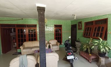 Nuansa Hijau! Dijual Rumah Delta Sari Indah Waru Sidoarjo