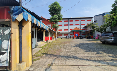 Gelanggang Olahraga Bulutangkis Aktif dan Ramai di Bekasi Timur