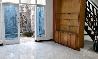 Ruang Usaha dan Rumah Tinggal Strategis Dekat Kampus UMS Sukoharjo