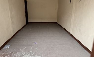 Di Jual Murah Rumah 6x15 1 1/2Lantai di Angke