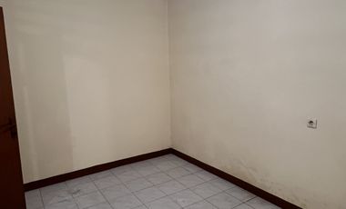 Di Jual Murah Rumah 6x15 1 1/2Lantai di Angke