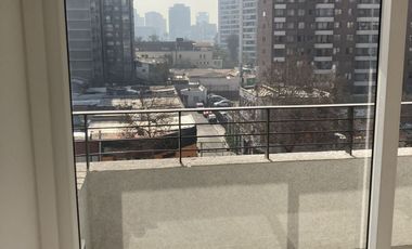 Metro Sta Isabel Depto Mariposa 2D 2B tipo con Estacionamiento y Bodega.